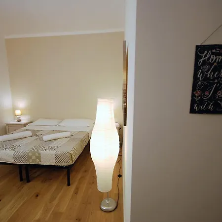 Apartment Sweet Campana *
